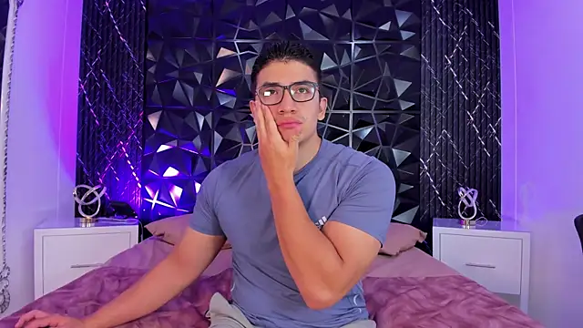 Snapshot of JeffDaltton chatting on 15, 12, 2025 JeffDaltton online show from 15, 12, 2025