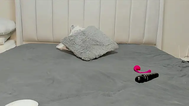 Snapshot of _heavenlysent chatting on 1, 4, 2026 heavenlysent online show from 1, 4, 2026