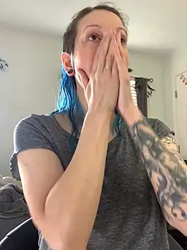 Snapshot of MissCumberdale chatting on 5, 1, 2025 MissCumberdale online show from 5, 1, 2025