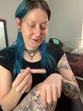 Snapshot of MissCumberdale chatting on 9, 9, 2025 MissCumberdale online show from 9, 9, 2025