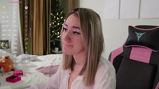 Fiona-Love online show from 20, 12, 2025