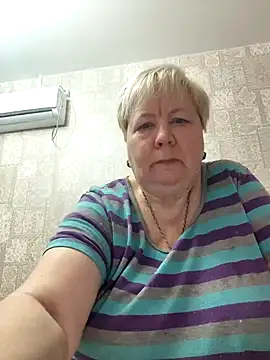 EffectFiona online show from 10, 2, 2025