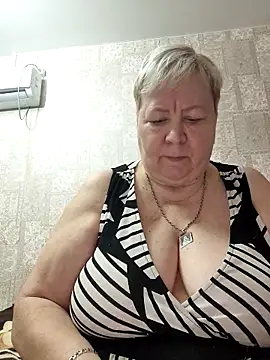 EffectFiona online show from 2, 11, 2025