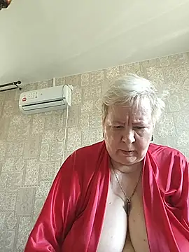 Snapshot of EffectFiona chatting on 27, 6, 2026 EffectFiona online show from 27, 6, 2026