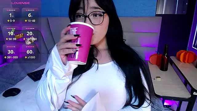 Miss Loise online show from 28, 9, 2025