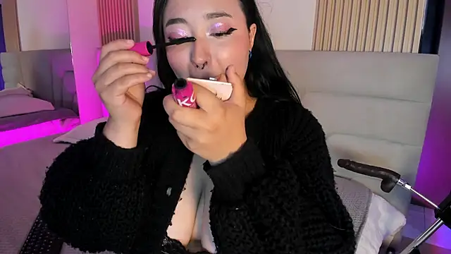 Snapshot of Miss_Loise chatting on 21, 5, 2026 Miss Loise online show from 21, 5, 2026