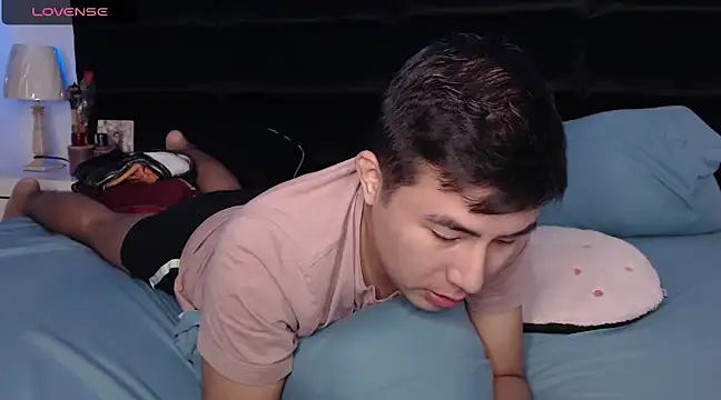 andrewmhilton  online show from 8, 3, 2025