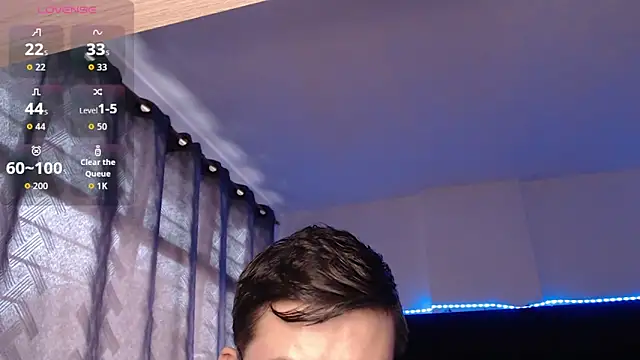 Snapshot of andrewmhilton_ chatting on 13, 6, 2026 andrewmhilton online show from 13, 6, 2026