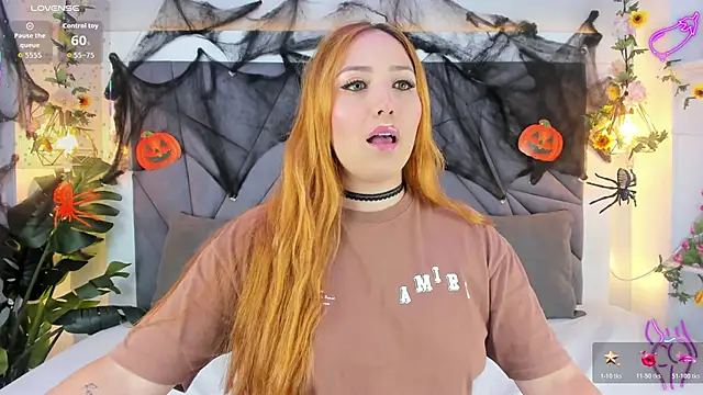 Snapshot of KiarhaTrixie chatting on 30, 10, 2025 KiarhaTrixie online show from 30, 10, 2025