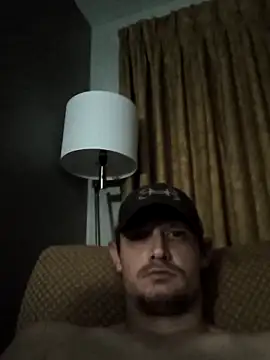 Snapshot of Midwestalpha chatting on 31, 10, 2025 Midwestalpha online show from 31, 10, 2025