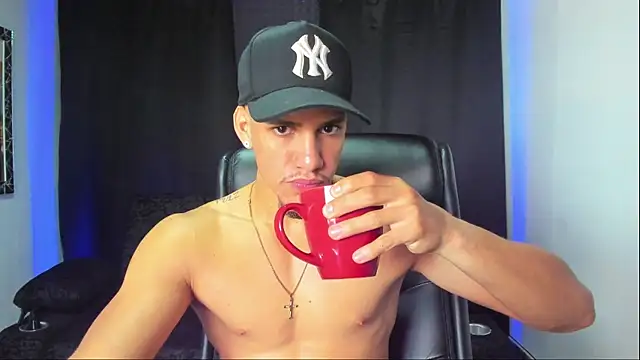 jhonnysnow17 online show from 25, 10, 2025