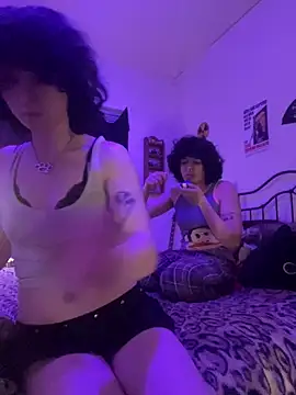 Snapshot of Bunny_y chatting on 18, 12, 2025 Bunny y online show from 18, 12, 2025