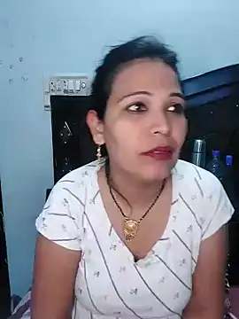 Snapshot of Poojabhabi101 chatting on 2, 1, 2025 Poojabhabi101 online show from 2, 1, 2025