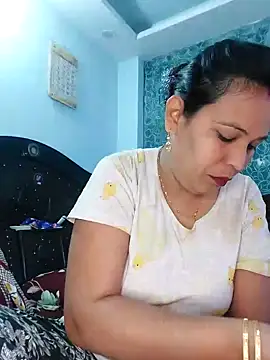 Snapshot of Poojabhabi101 chatting on 1, 2, 2025 Poojabhabi101 online show from 1, 2, 2025