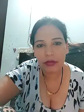 Snapshot of Poojabhabi101 chatting on 16, 9, 2025 Poojabhabi101 online show from 16, 9, 2025