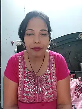 Snapshot of Poojabhabi101 chatting on 13, 10, 2025 Poojabhabi101 online show from 13, 10, 2025