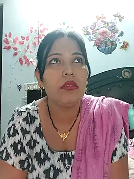 Snapshot of Poojabhabi101 chatting on 18, 11, 2025 Poojabhabi101 online show from 18, 11, 2025