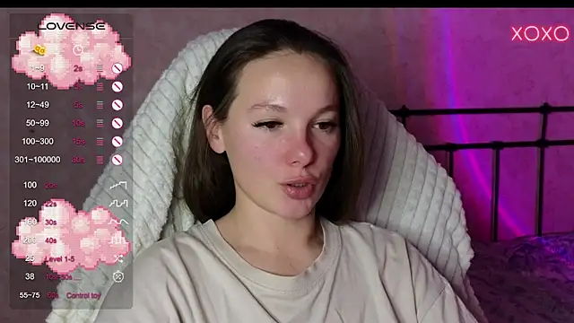 Snapshot of lil_luna_x chatting on 3, 12, 2024 lil luna x online show from 3, 12, 2024