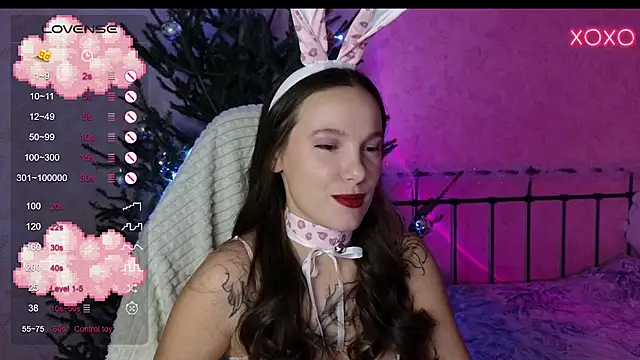 Snapshot of lil_luna_x chatting on 24, 12, 2024 lil luna x online show from 24, 12, 2024