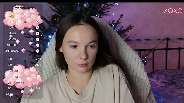 Snapshot of lil_luna_x chatting on 31, 12, 2024 lil luna x online show from 31, 12, 2024