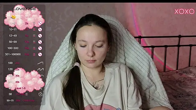 Snapshot of lil_luna_x chatting on 17, 1, 2025 lil luna x online show from 17, 1, 2025