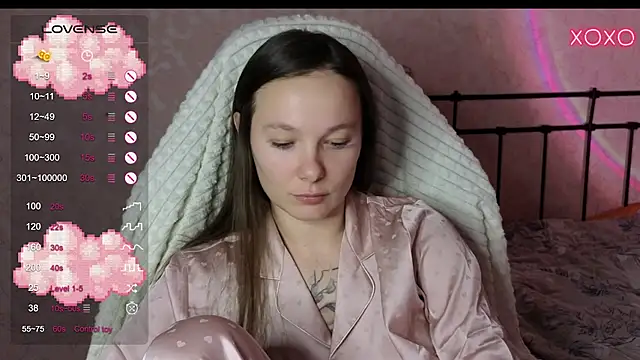 Snapshot of lil_luna_x chatting on 20, 1, 2025 lil luna x online show from 20, 1, 2025