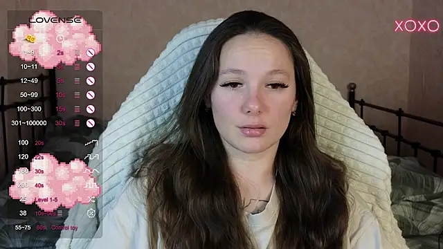 Snapshot of lil_luna_x chatting on 31, 1, 2025 lil luna x online show from 31, 1, 2025