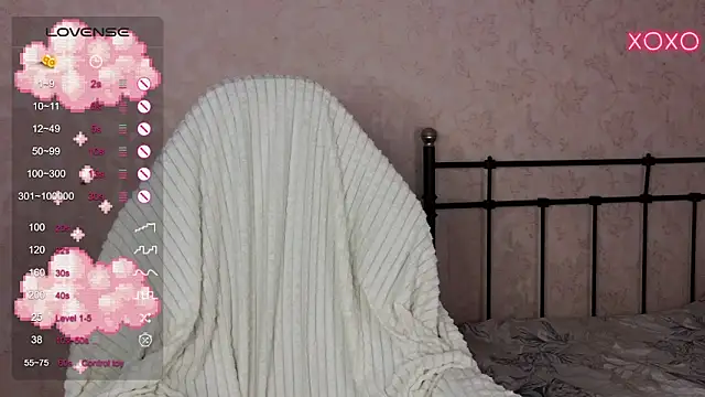 Snapshot of lil_luna_x chatting on 16, 2, 2025 lil luna x online show from 16, 2, 2025