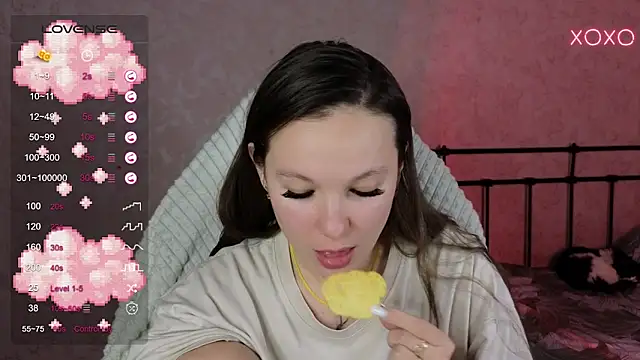 Snapshot of lil_luna_x chatting on 26, 2, 2025 lil luna x online show from 26, 2, 2025