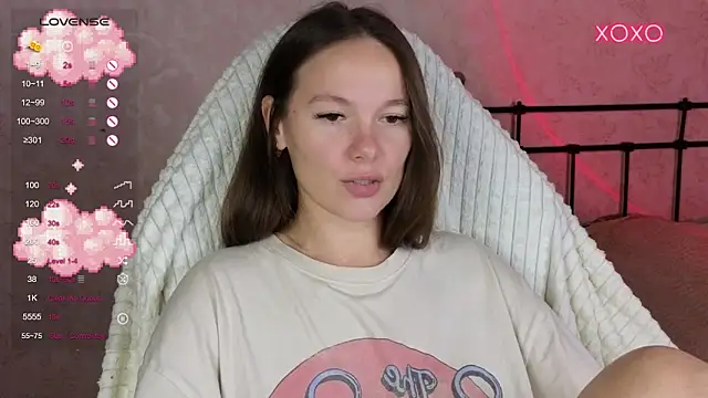 Snapshot of lil_luna_x chatting on 21, 9, 2025 lil luna x online show from 21, 9, 2025