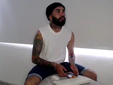 Snapshot of transgenderboy chatting on 30, 5, 2026 transgenderboy online show from 30, 5, 2026