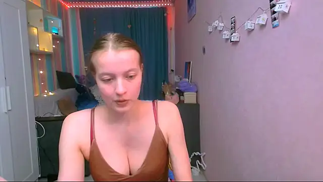   Aphrodita  wow   online show from 22, 2, 2025