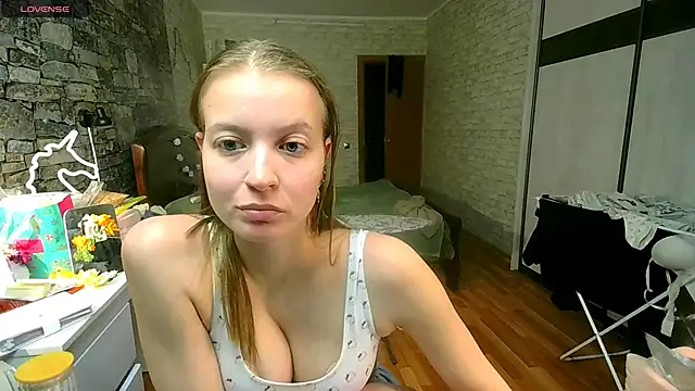   Aphrodita  wow   online show from 5, 2, 2026