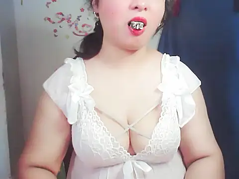 Snapshot of xiaorou-z chatting on 13, 11, 2025 xiaorou-z online show from 13, 11, 2025
