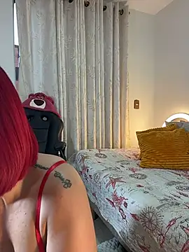 Snapshot of zafiro_mo0n chatting on 14, 2, 2026 zafiro mo0n online show from 14, 2, 2026