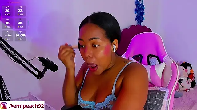 samanthaabloom online show from 8, 11, 2025