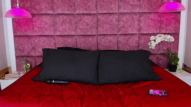 Taly Fox online show from 9, 10, 2025