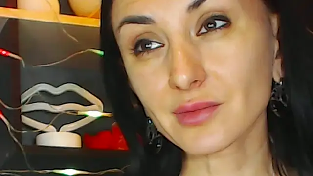 Snapshot of Siaconna chatting on 18, 12, 2024 Siaconna online show from 18, 12, 2024