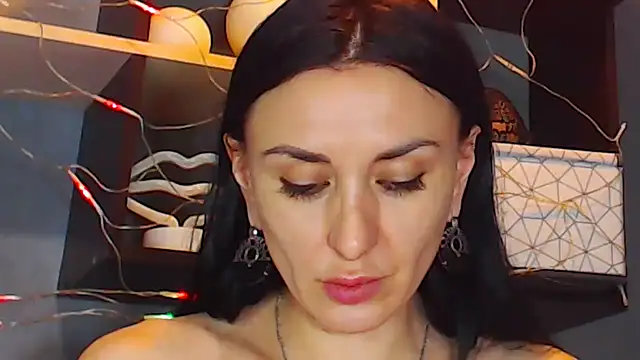 Snapshot of Siaconna chatting on 23, 12, 2024 Siaconna online show from 23, 12, 2024