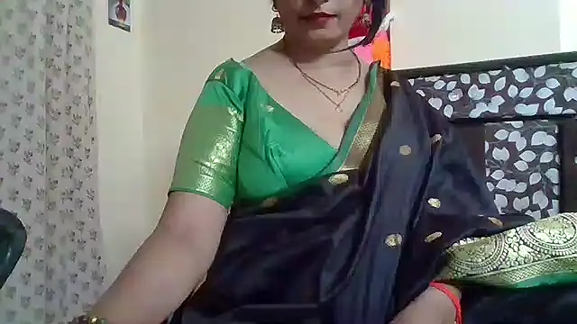 Snapshot of NautyBabe chatting on 5, 10, 2025 NautyBabe online show from 5, 10, 2025