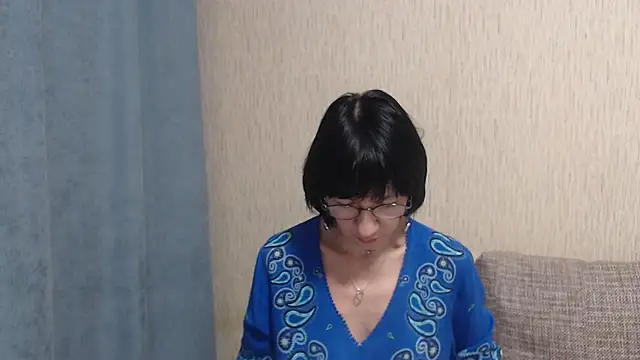 Erica95Bloom online show from 13, 2, 2025