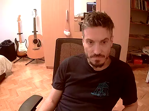 Snapshot of delayclose_ chatting on 29, 1, 2025 delayclose online show from 29, 1, 2025