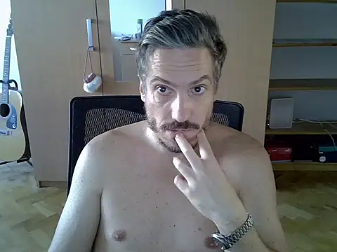 Snapshot of delayclose_ chatting on 12, 9, 2025 delayclose online show from 12, 9, 2025