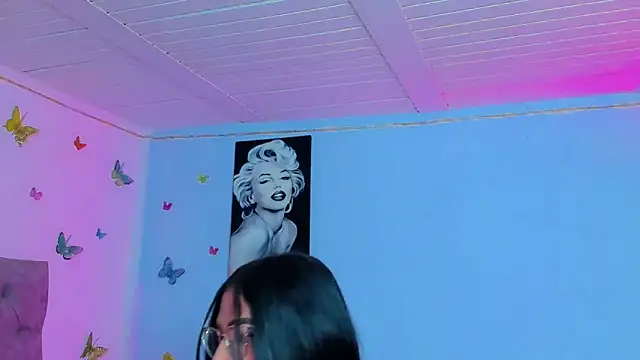 Snapshot of mabellfox chatting on 13, 12, 2024 mabellfox online show from 13, 12, 2024