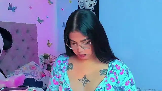 Snapshot of mabellfox chatting on 13, 12, 2024 mabellfox online show from 13, 12, 2024