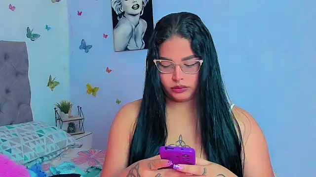 Snapshot of mabellfox chatting on 22, 1, 2025 mabellfox online show from 22, 1, 2025