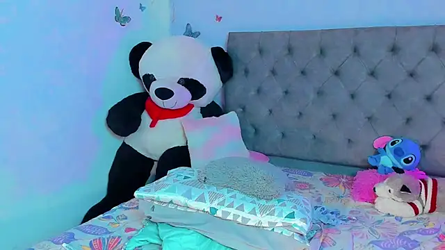 Snapshot of mabellfox chatting on 25, 2, 2025 mabellfox online show from 25, 2, 2025