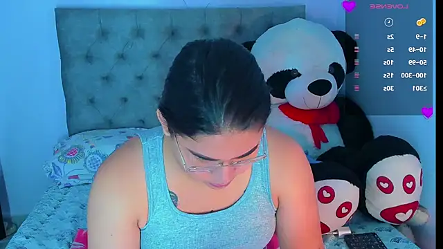 Snapshot of mabellfox chatting on 25, 9, 2025 mabellfox online show from 25, 9, 2025