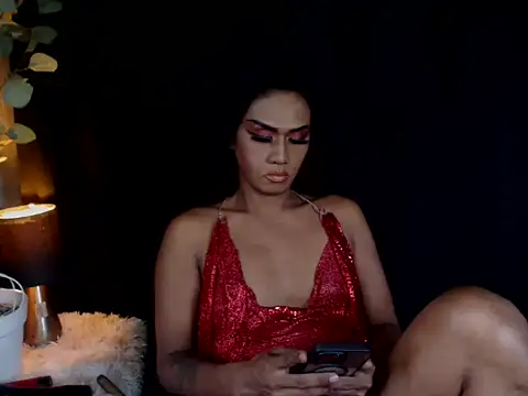 Victoria Saint online show from 5, 3, 2025