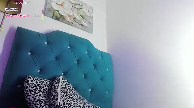 Snapshot of Victoria_Caruso chatting on 22, 3, 2025 Victoria Caruso online show from 22, 3, 2025